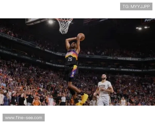 米奇全场33分钟高效15中9砍23分15篮板统治比赛表现惊艳